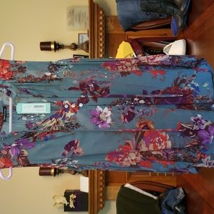 Womens sleeveless shirt